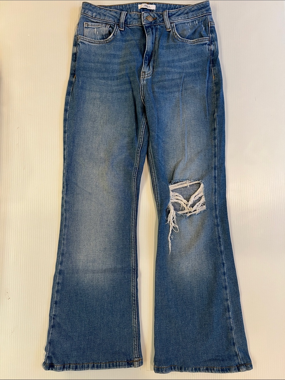 Forever 21 Women’s premium Blue Flare jeans in Size medium